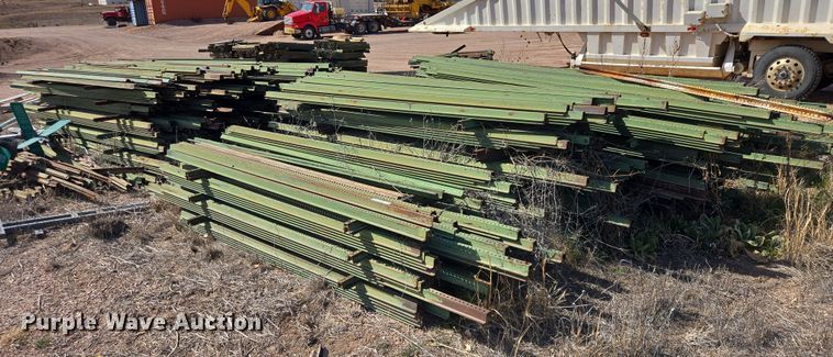 Metal posts - EV5841