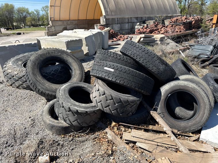 Tires - EV7689