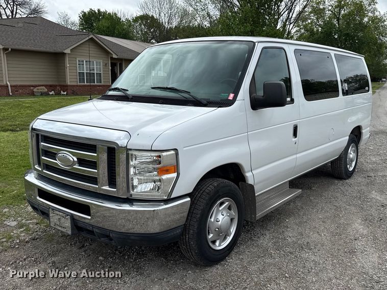2014 Ford E150 Econoline van - EV7703