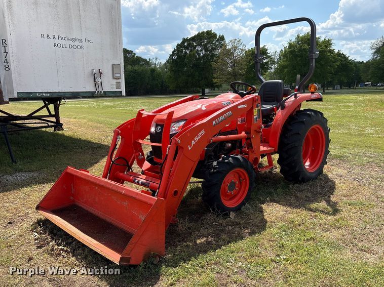 Kubota L2501HST MFWD tractor - EW1492
