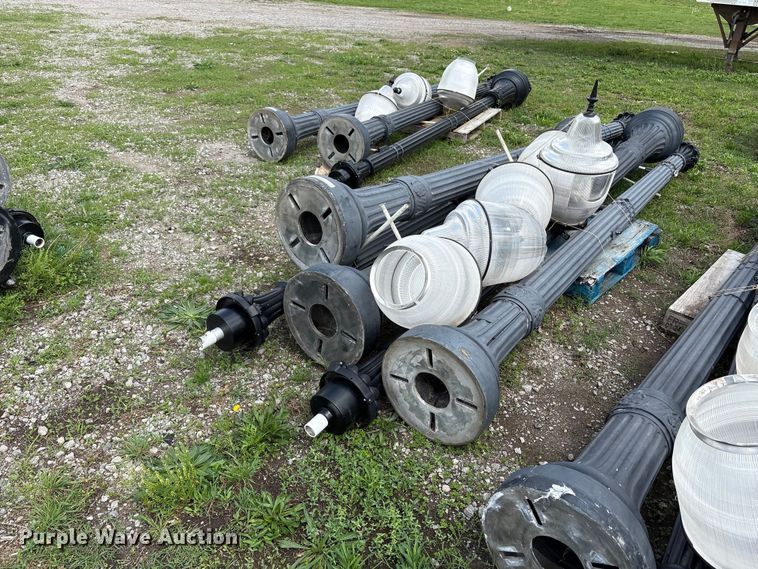 (8) light poles - EW1508