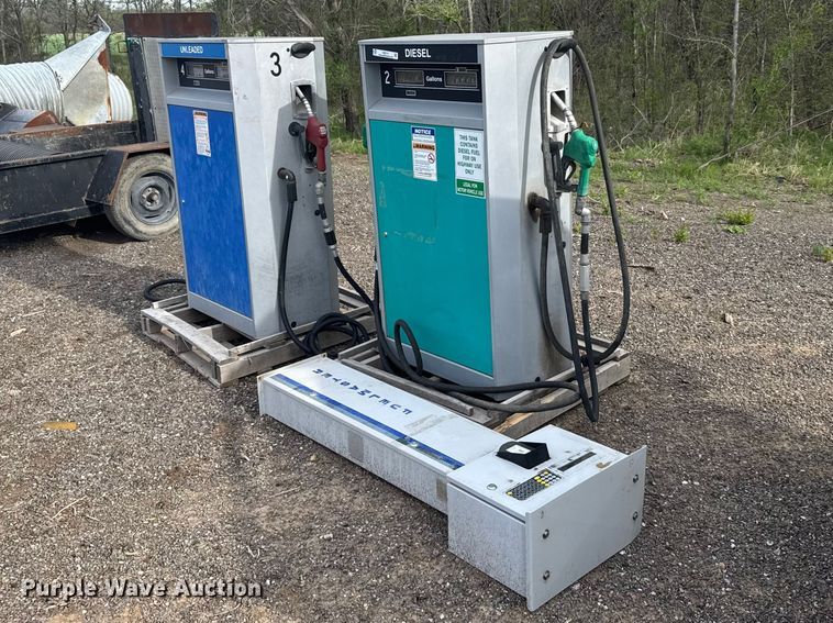 (2) Wayne duel island fuel pumps - FB7171