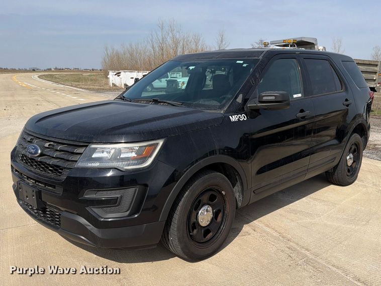 2017 Ford Explorer Police Interceptor SUV - FB8040