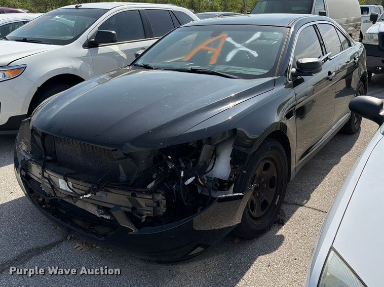 2013 Ford Taurus Police Interceptor  - FC3027