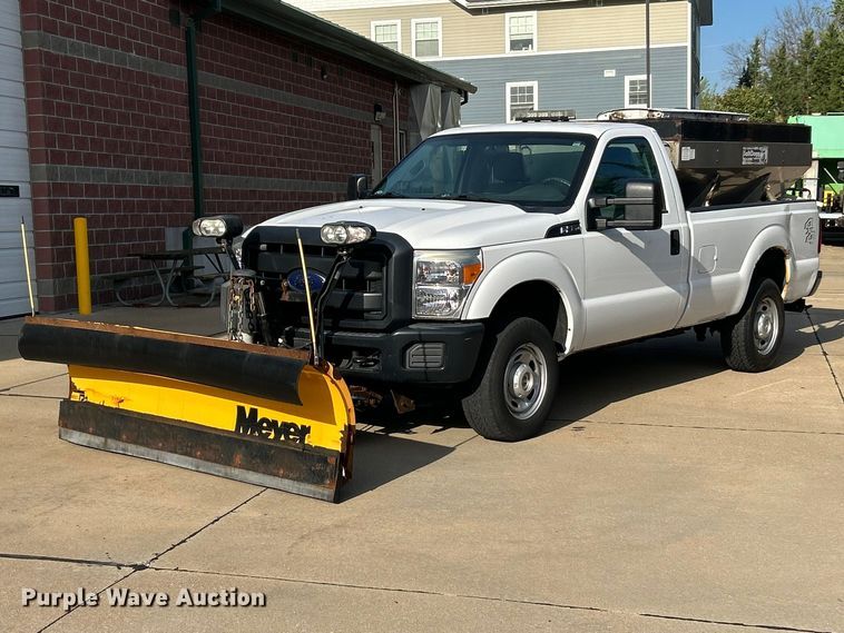 2016 Ford F350 Super Duty XL  pickup truck - FC5379