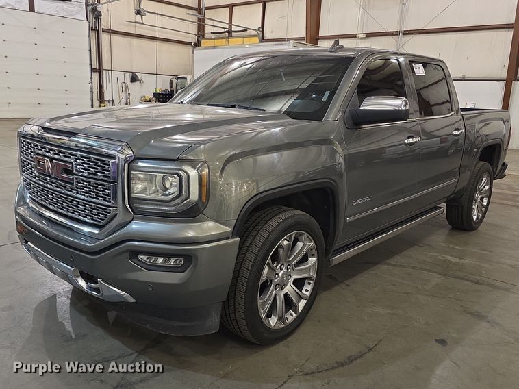 2018 GMC   Sierra 1500 Denali Crew Cab pickup truck - FI0977