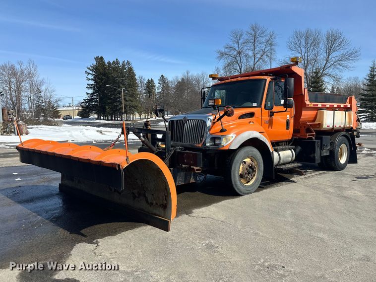 2006 International 7400 dump truck - FK0038
