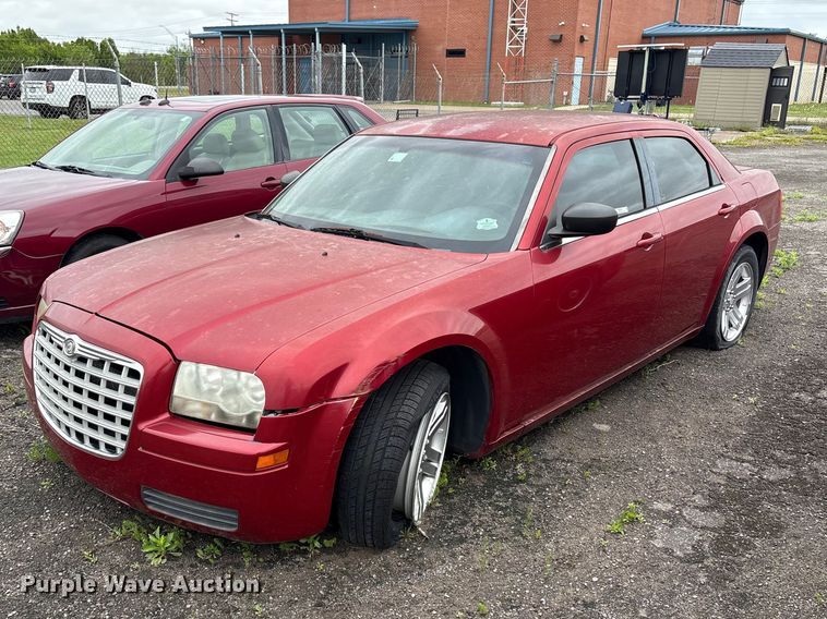 2007 Chrysler 300  - OB9525