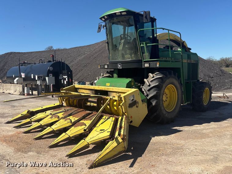 1992 John Deere 6710 forage harvester - EV2904