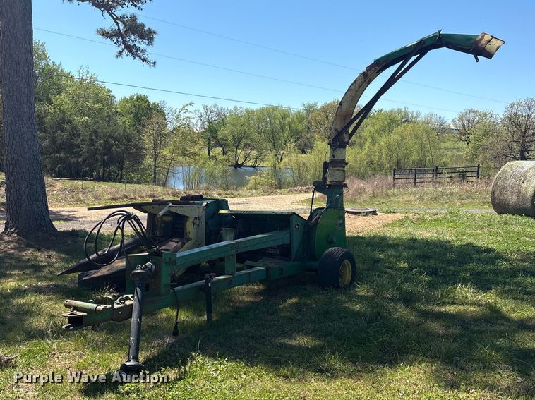 John Deere forage harvester - EV2905