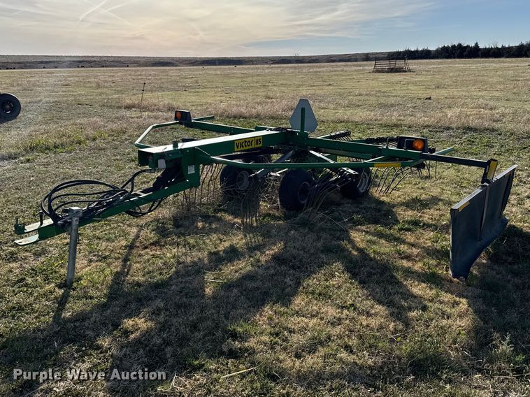 Victor 1150 hay tedder - FB7129