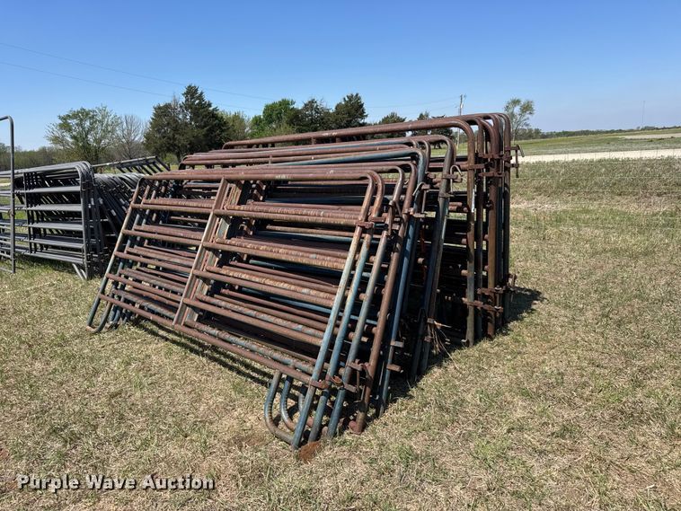 (20) 10' L livestock panels - FB7199