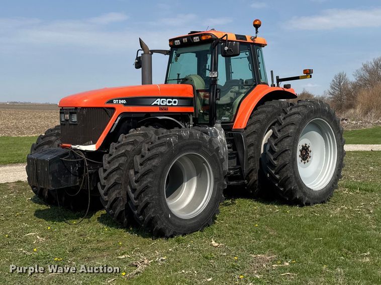 2009 AGCO DT240A MFWD tractor - YA3182