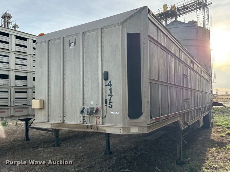 2006 Barrett livestock trailer - DZ5379