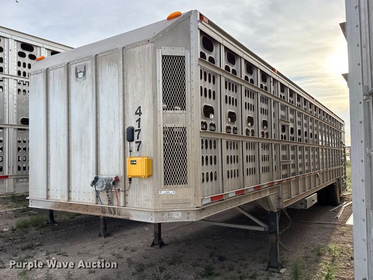 2006 Barrett livestock trailer - DZ5380