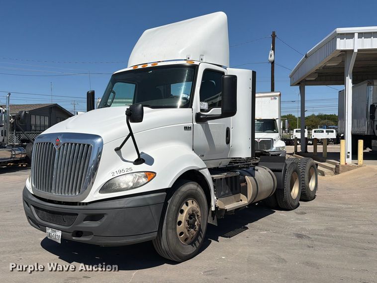 2019 International RH613 semi truck - ED5189