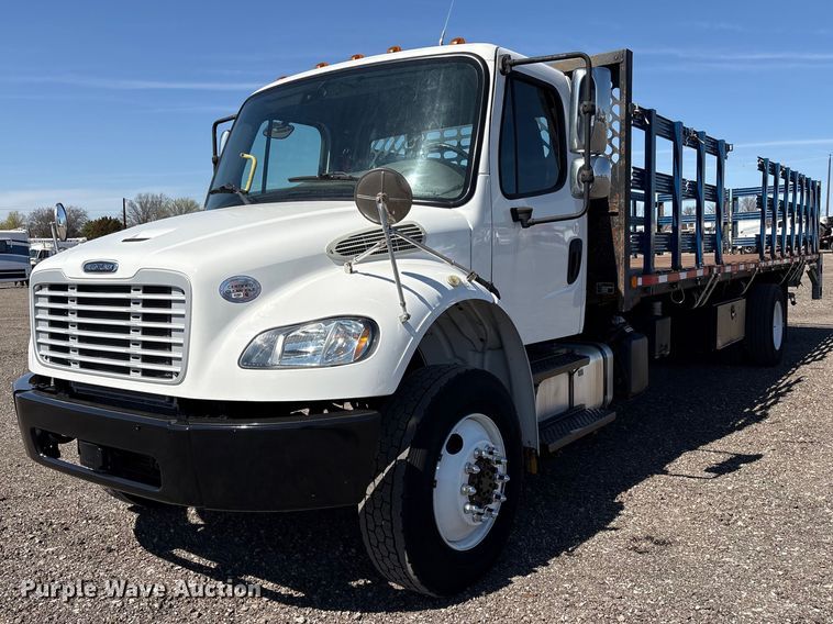 2019 Freightliner Business Class M2 flatbed truck - EG8863