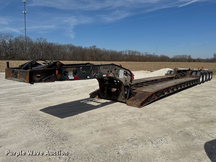2010 Fountain Magnitude 55H 26 lowboy equipment trailer - EQ5023