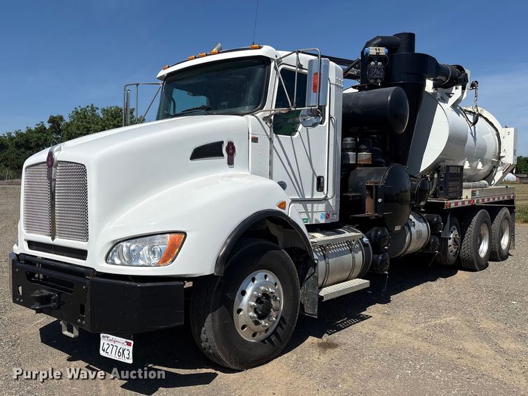 2019 Kenworth T400 hydrovac truck - EU8634