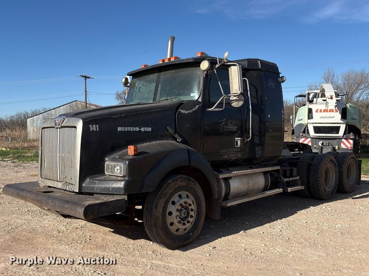 2007 Western Star 4900EX semi truck - FC2073