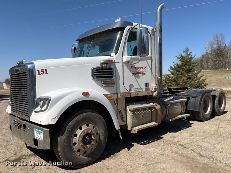 2014 Freightliner Coronado semi truck - FK0071
