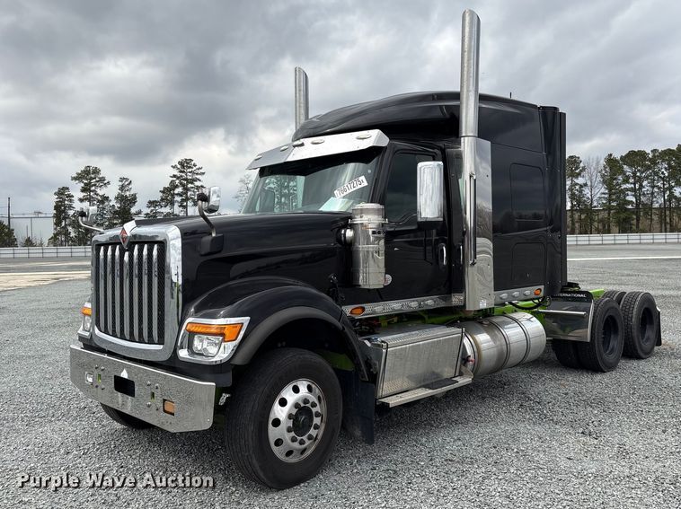 2023 International HX520 semi truck - YA2264