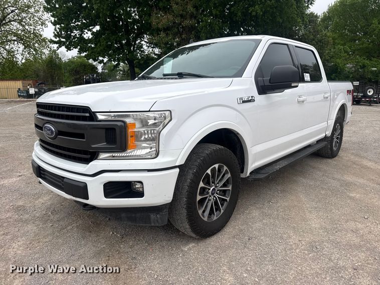 2019 Ford F150 Crew Cab pickup truck - DO8502