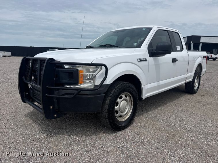 2018 Ford F150 Ext. Cab pickup truck - DO8521