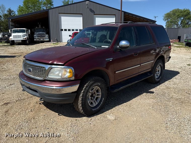 2000 Ford Expedition SUV - DZ4428