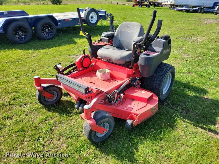 Gravely ZTR lawn mower - DZ7084