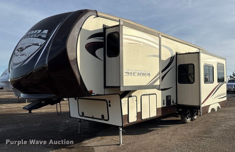 2015 Forest River Inc. Sierra camper - EG1848