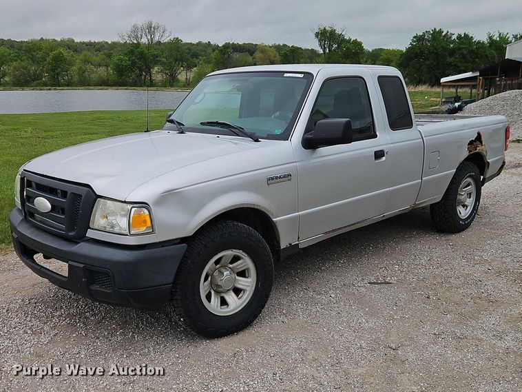 2007 Ford Ranger pickup truck - EO7255