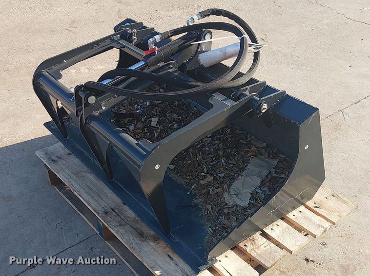 2025 Wolverine MSG-11-44W compact utility loader grapple bucket - ES8807
