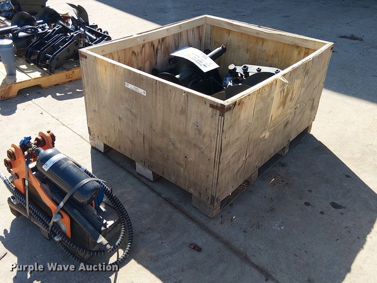 Mini excavator attachments - ES8881