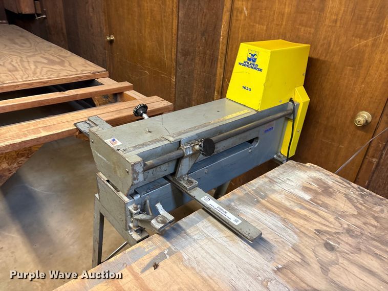 Wilder Workhorse 1624 sheet metal slitter - ES8906