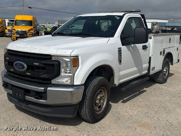 2021 Ford F250  utility bed pickup truck - ET6077