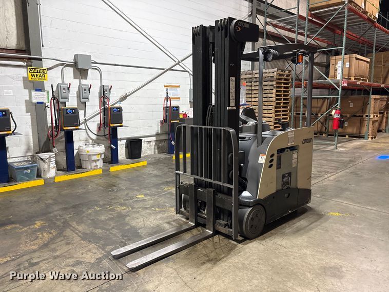 2018 Crown RC5545-40 order picker - EU0543