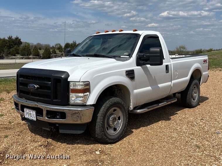 2009 Ford F250 Super Duty pickup truck - FB3401