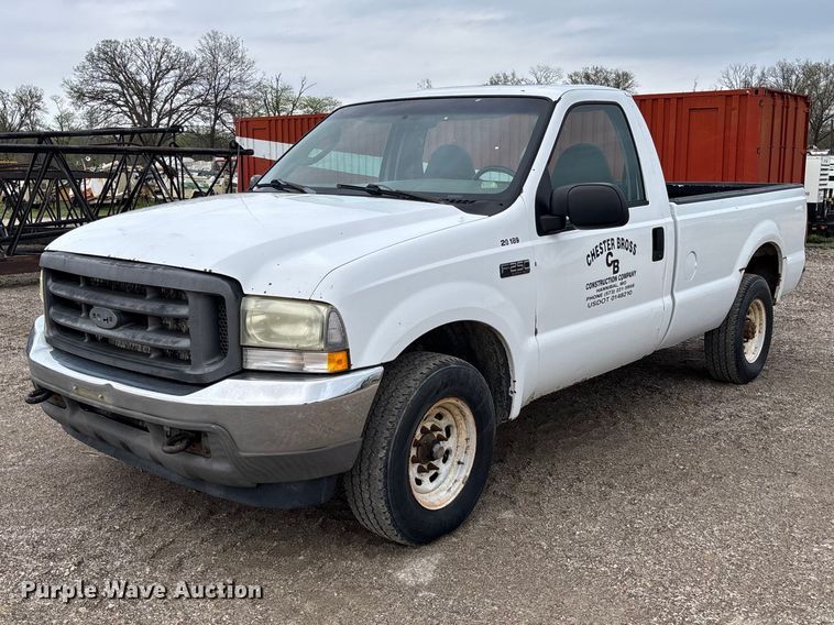 2004 Ford F250 Super Duty pickup truck - FB3434