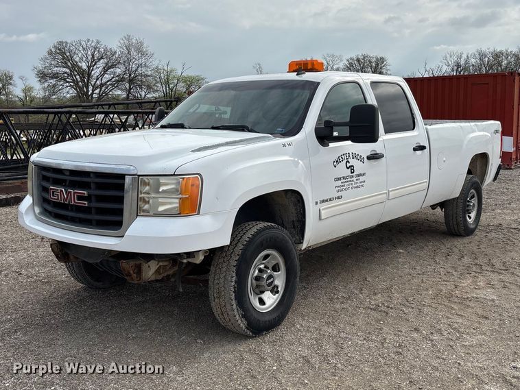 2008 GMC Sierra 3500HD Crew Cab pickup truck - FB3436
