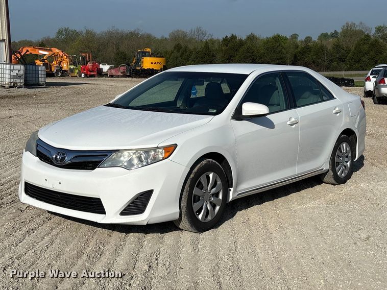 2012 Toyota Camry  - FB3460
