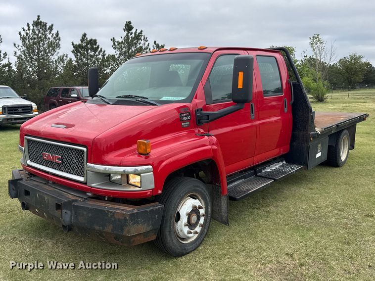 2004 GMC C4500 flatbed truck - FB7259