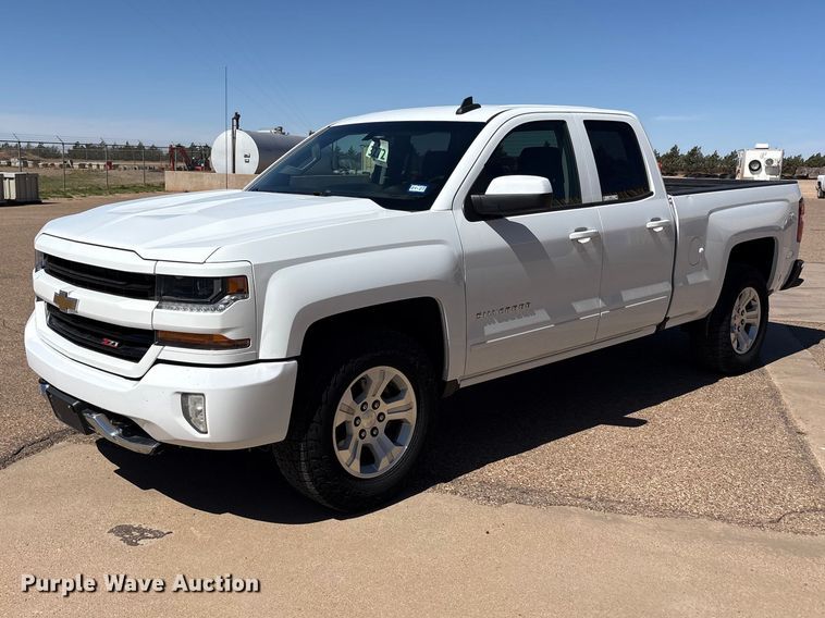 2019 Chevrolet Silverado 1500 Ext. Cab pickup truck - FC2215