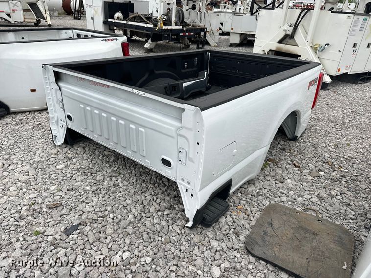 2025 Ford Super Duty pickup truck bed - FC4619
