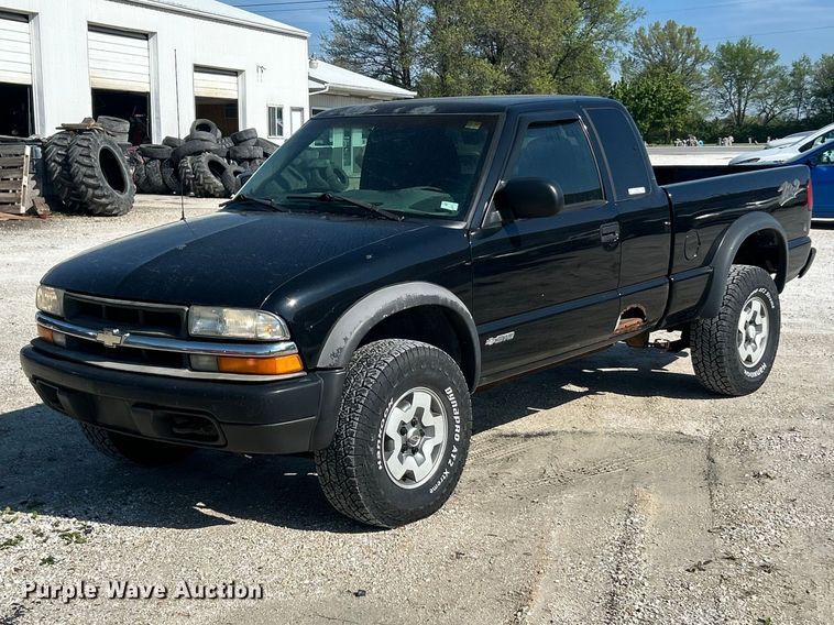 2003 Chevrolet S-10  - FC5456