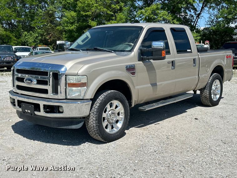 2008 Ford F250 Super Duty Crew Cab pickup truck - FC5489