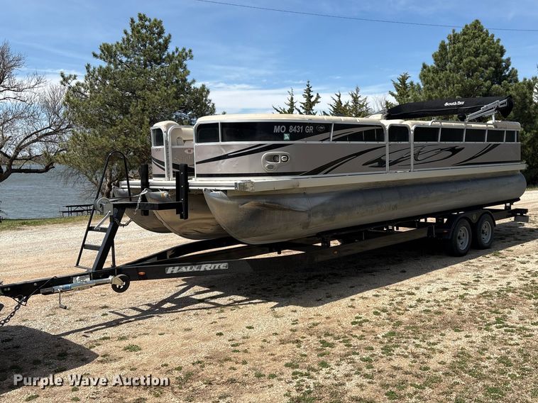 2008 Forest River South Bay 825 CR TT pontoon boat - FG2878