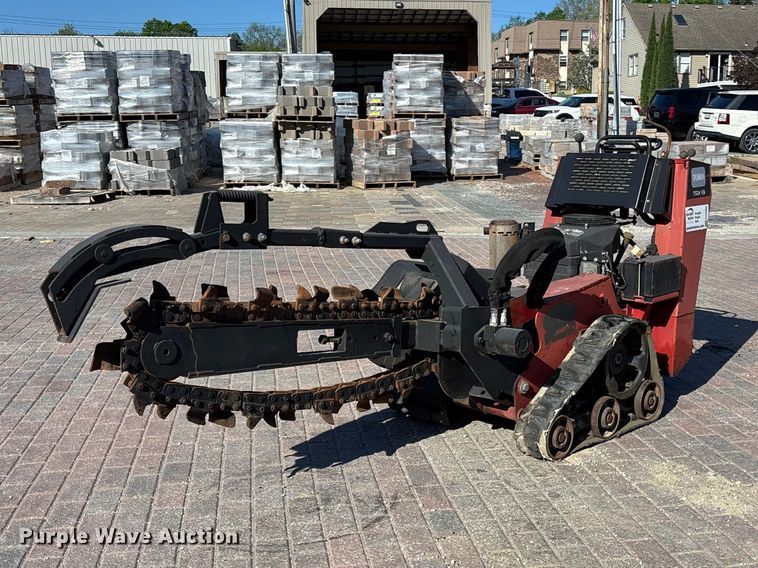Toro TRX-I9 walk-behind trencher - FH7065