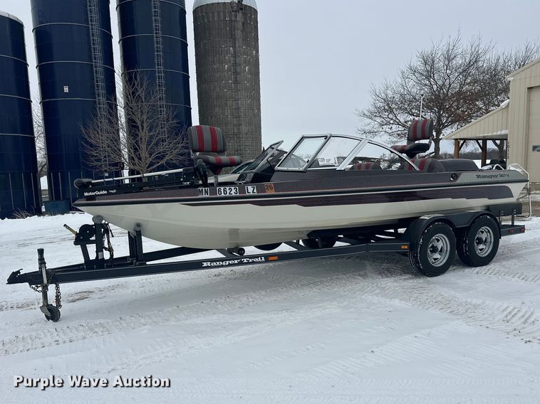 1993 Ranger 397I/0 boat - FK1812