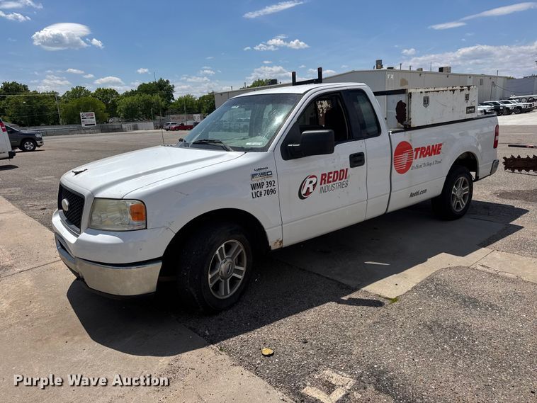 2006 Ford F150 pickup truck - GA9701
